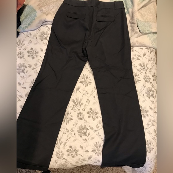 Banana Republic gray straight leg suit pant in gray. Size 6. - Picture 2 of 3
